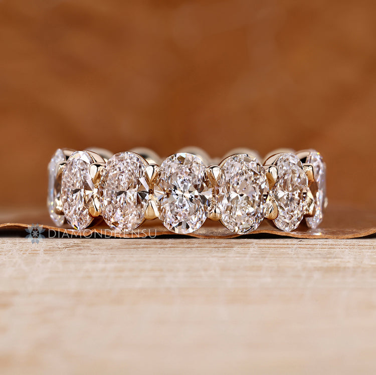 Diamondrensu handmade full eternity wedding band.