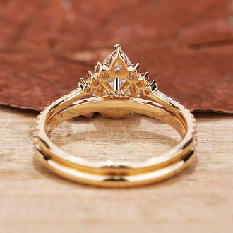 5 Claw Prong Setting ensuring secure and radiant diamonds.
