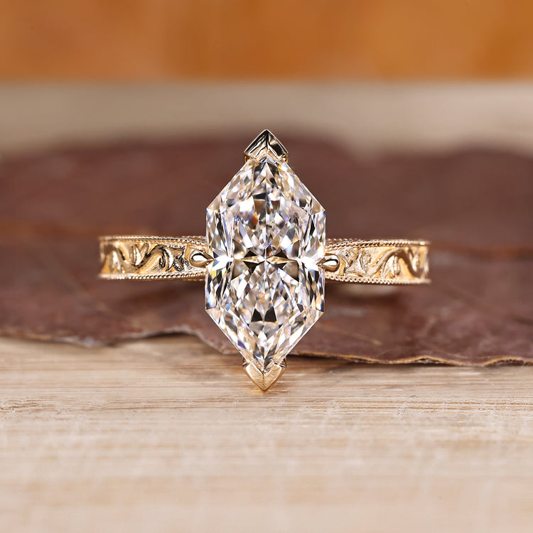 Dutch marquise ring with vintage style and intricate art deco design.
