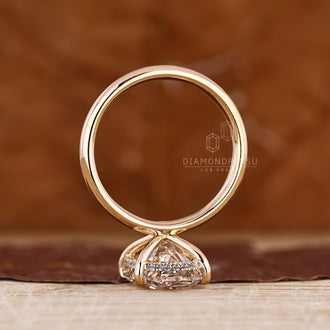 IGI certified oval diamond ring.
