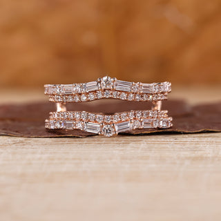 Double Band Wedding Ring with baguette and round cut diamonds in rose gold.
