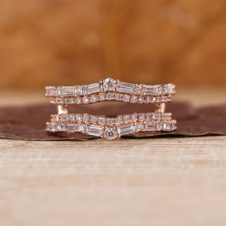 Double Band Wedding Ring with baguette and round cut diamonds in rose gold.
