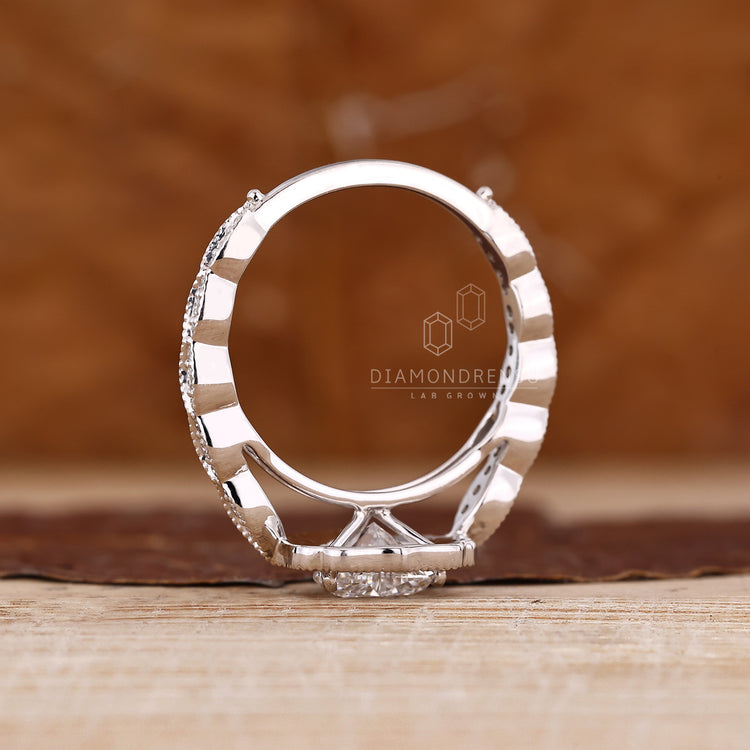 Lab Grown Heart Shaped Diamond Ring With Halo Design.