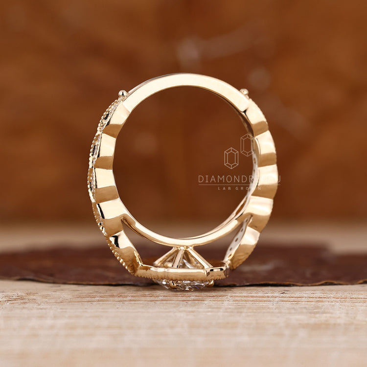 IGI Certified Oval Engagement Ring With Milgrain Detailing.