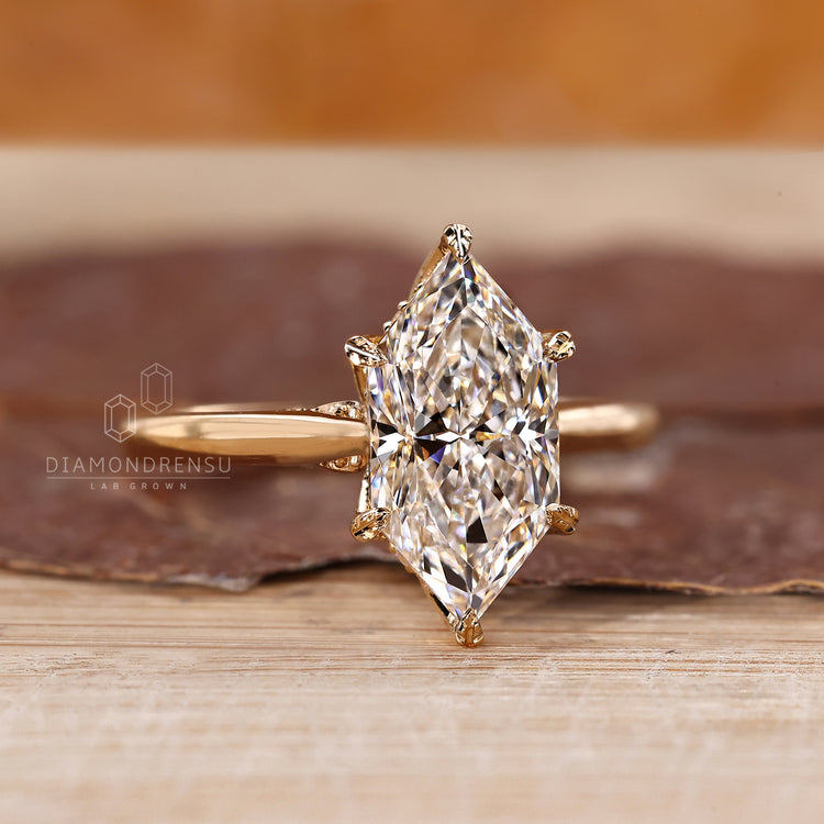 IGI certified Dutch marquise ring with elegant tulip setting.
