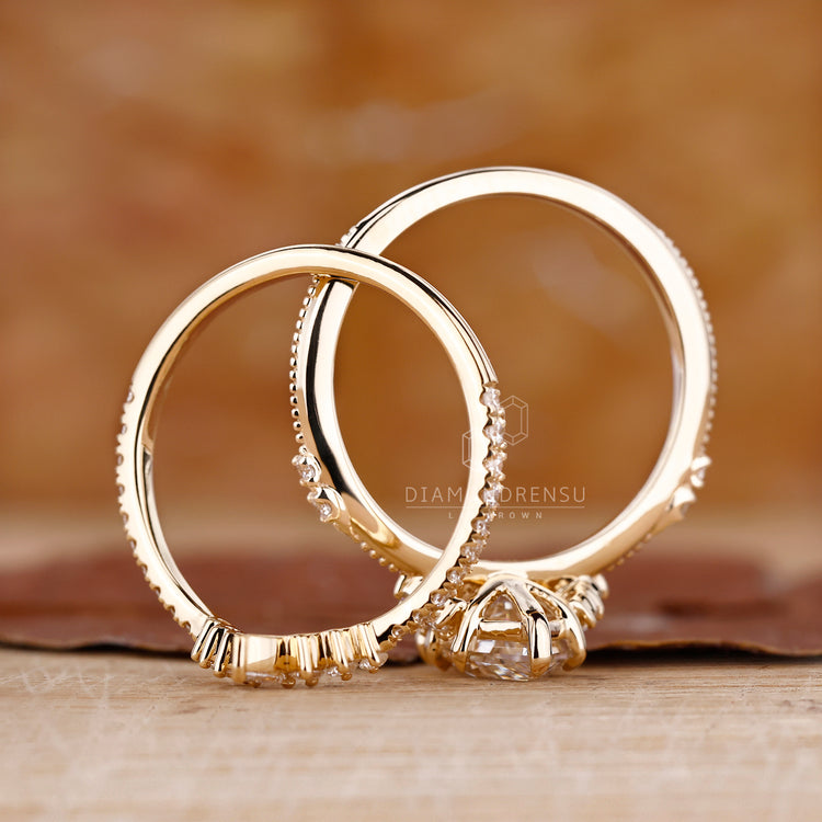 Milgrain Setting Ring with delicate and vintage-inspired detailing.
