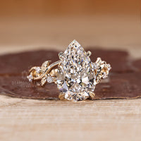 IGI certified pear shaped lab grown diamond ring by Diamondrensu.
