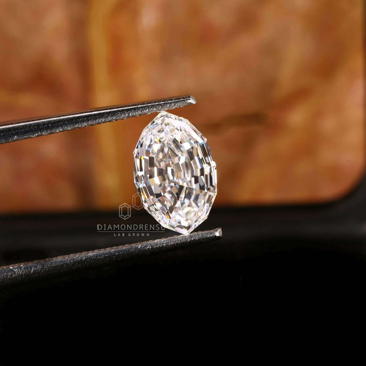 This oval diamond is lab grown and available as a loose diamond.
