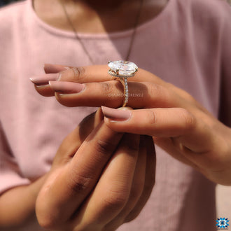 Cathedral setting ring offering an elevated and elegant style.
