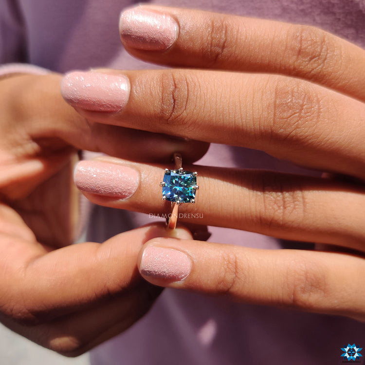 Handmade jewelry designed to capture lasting beauty.
