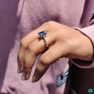 Timeless Princess Cut Engagement Ring with Prong Setting