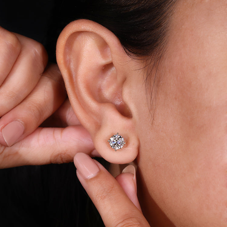 Chic diamond stud earrings for women who love simplicity.
