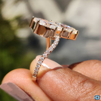 Prong setting ring showcasing a secure and classic design.
