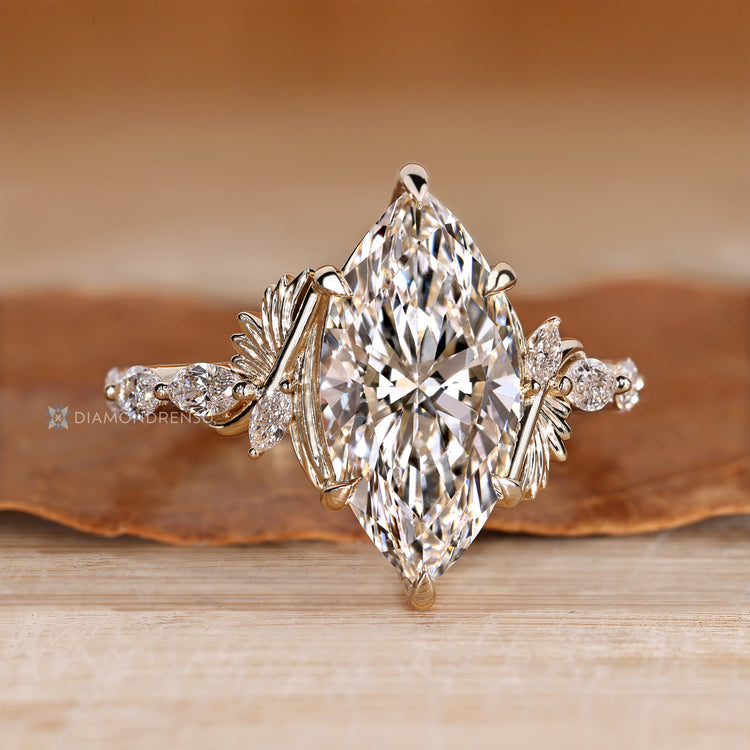 Vintage style pairs with the Art Deco design.