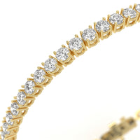 Round diamond bracelet with lab grown diamonds.
