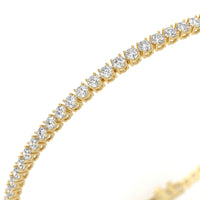 7 inch round diamond tennis bracelet.