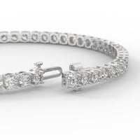7 inch gold diamond tennis bracelet for women.
