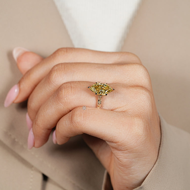 Nature inspired details complement the vintage style.