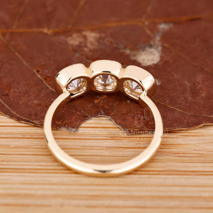 IGI certified cushion old european diamond ring by Diamondrensu.
