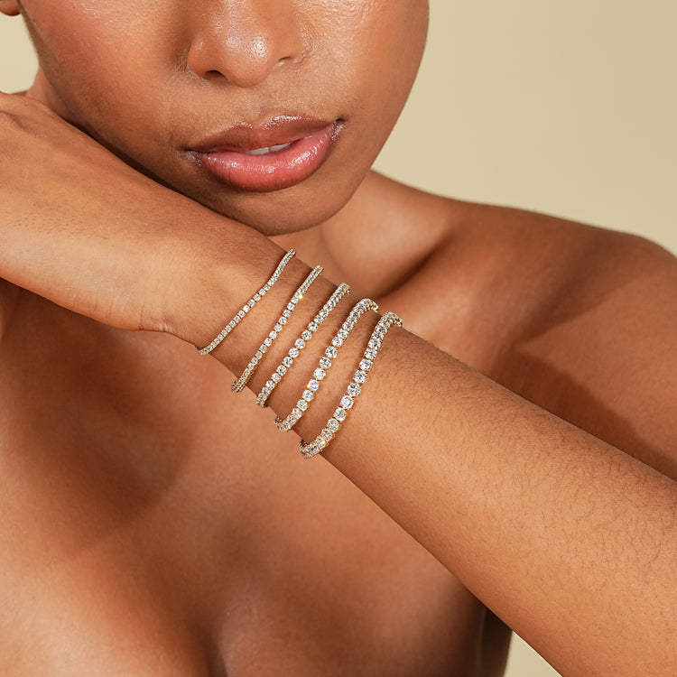 7 carat round lab diamond tennis bracelet.
