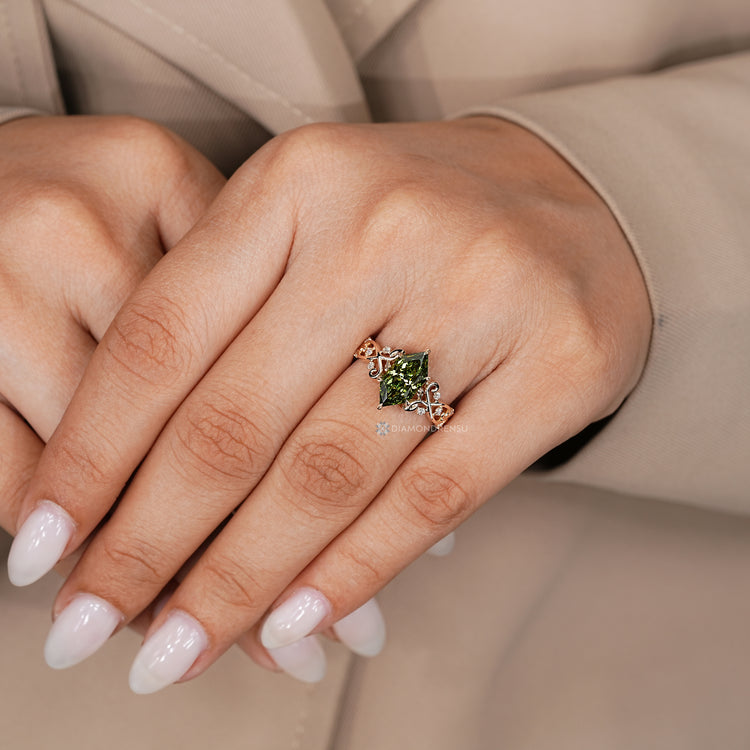 Nature inspired green Dutch marquise diamond ring.