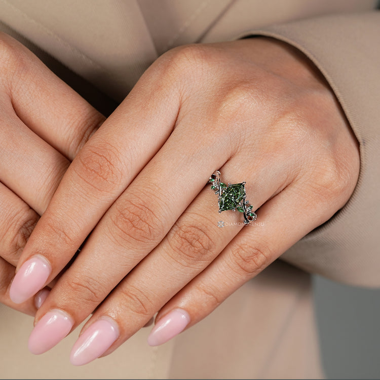 Nature inspired style pairs with the six leaf style prong setting.