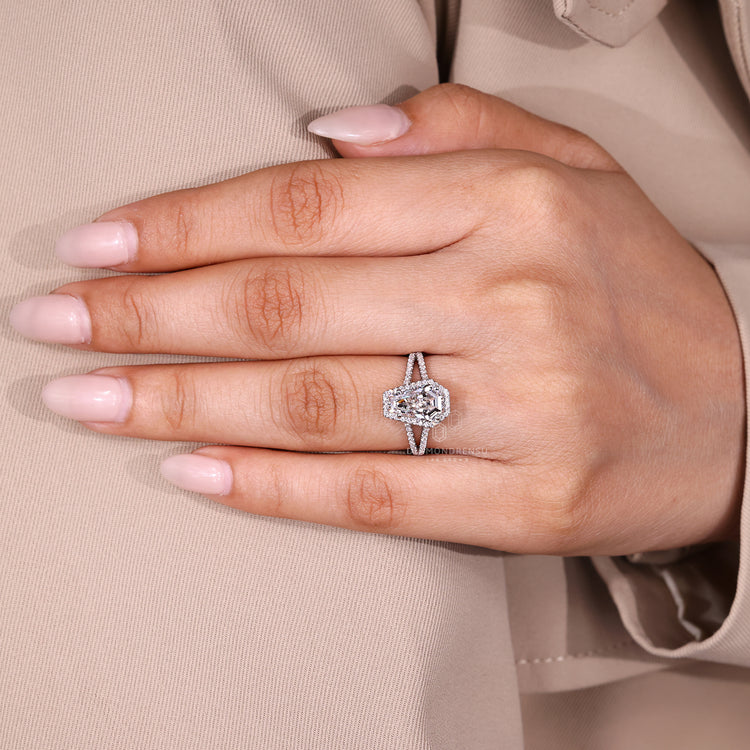 Diamondrensu handmade coffin ring with halo and cathedral design.