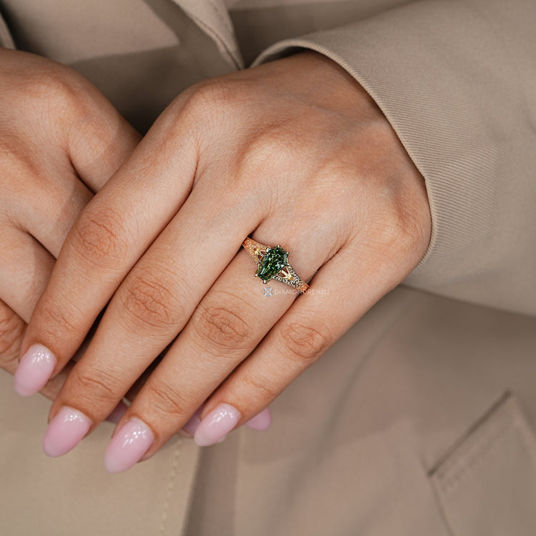 Handmade green coffin cut diamond ring by Diamondrensu.