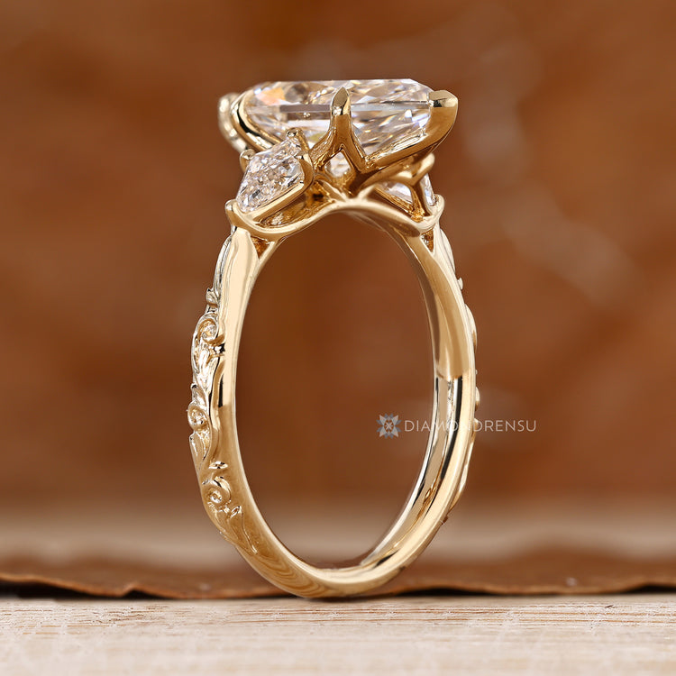 Handmade lab grown diamond Dutch marquise ring by Diamondrensu.