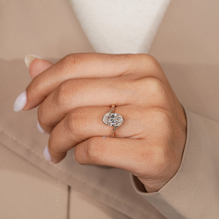 Art Deco diamond ring in a solitaire style.