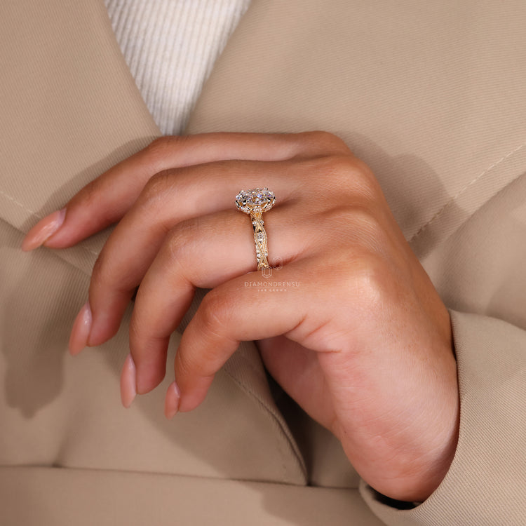 4 prong claw setting holding the diamond securely and beautifully.
