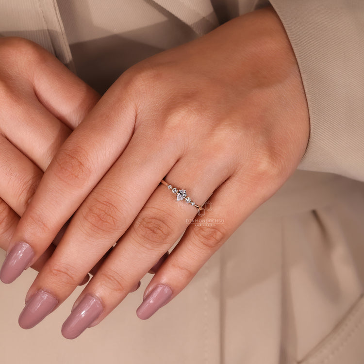 6 prong engagement ring in yellow gold with IGI certified lab grown diamonds.
