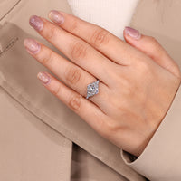 Custom diamond ring handcrafted with Lab Grown Diamond brilliance.
