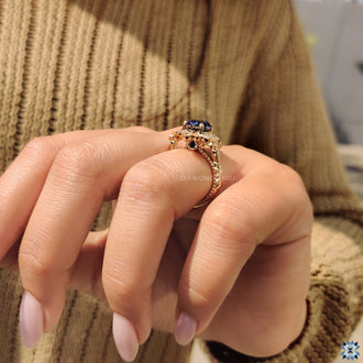 Art Deco Ring with intricate design details for a vintage-inspired look.
