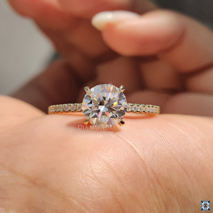 Buy engagement ring with an elegant and timeless design.
