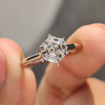 Hexagon Moissanite Ring​ with 6 claw prong in white gold
