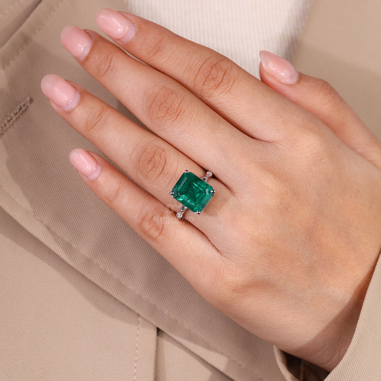 Handmade jewelry emerald engagement ring.
