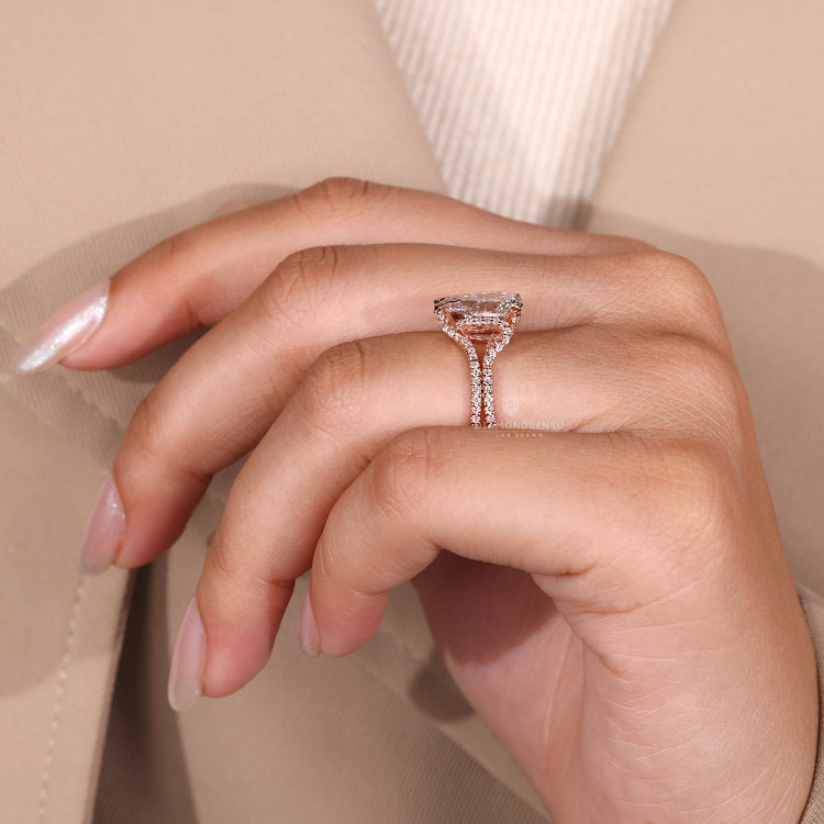 Handmade jewelry with diamondrensu ring.
