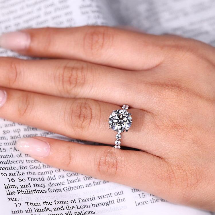 Floating bubble pave diamond ring.
