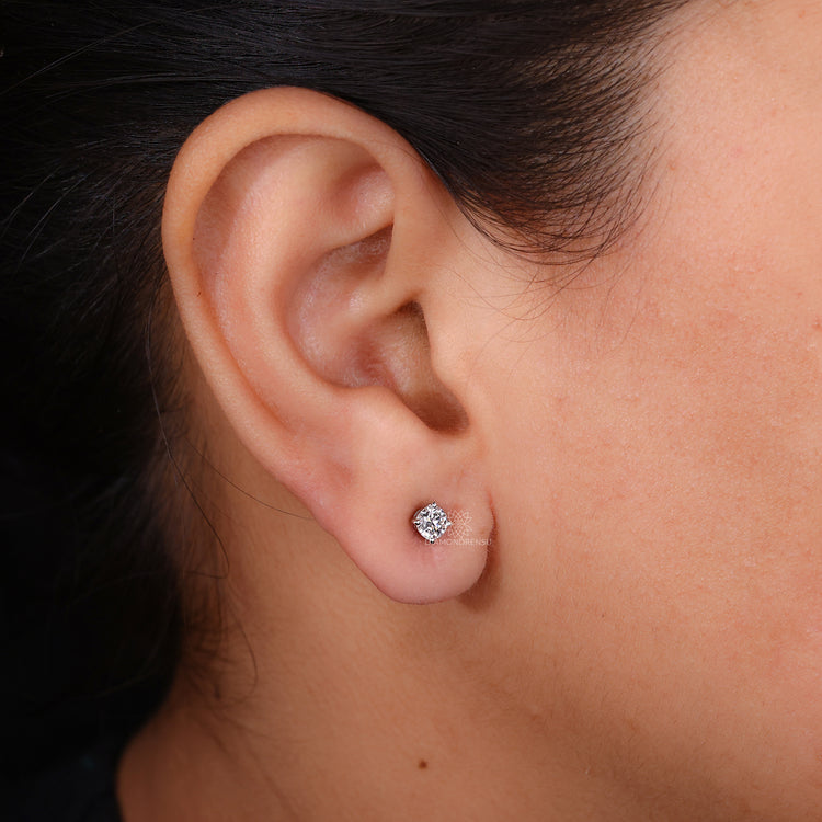 White Gold Earring 0.50 TCW - Round Cut Diamonds