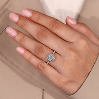 Custom diamond ring handcrafted with Lab Grown Diamond brilliance.
