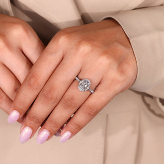Lab Grown Diamond set in an IGI certified oval cut ring.
