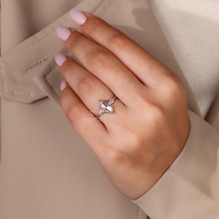 Handmade jewelry reflecting care, passion, and fine craftsmanship.
