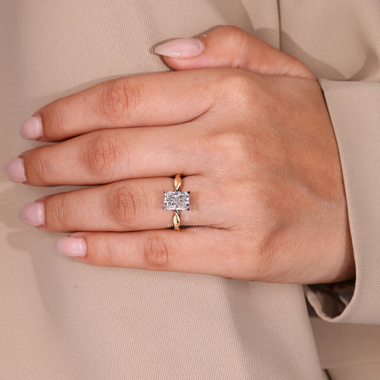 Diamondrensu engagement ring made with lab grown diamond.