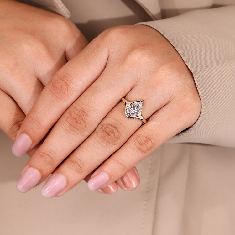 Buy Diamond Ring online from Diamondrensu store.
