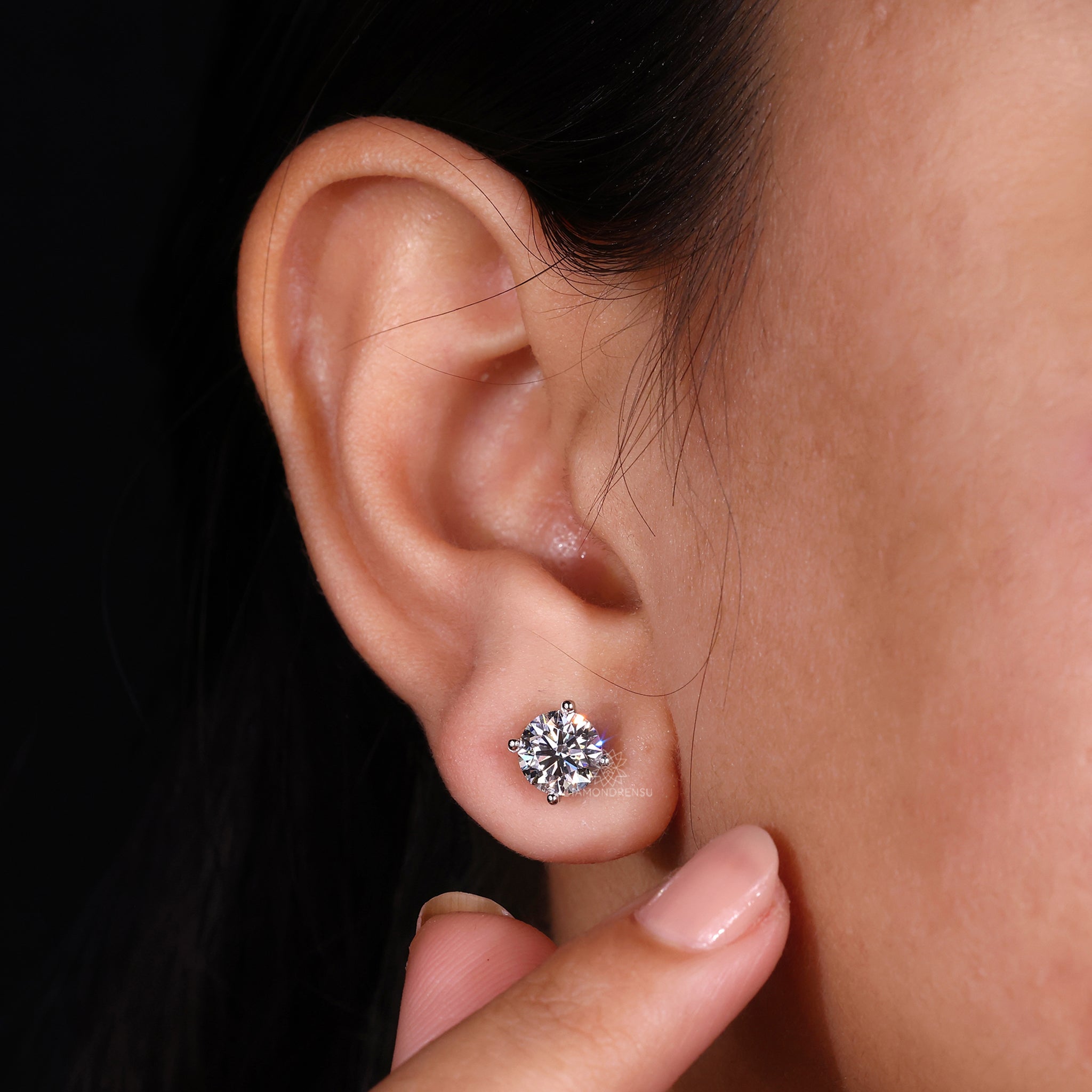 Earrings ear studs with white gold diamond earrings for a luxurious touch.
