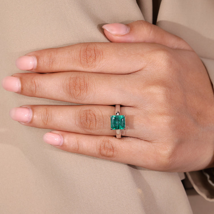 IGI certified handmade jewelry crafted with care.
