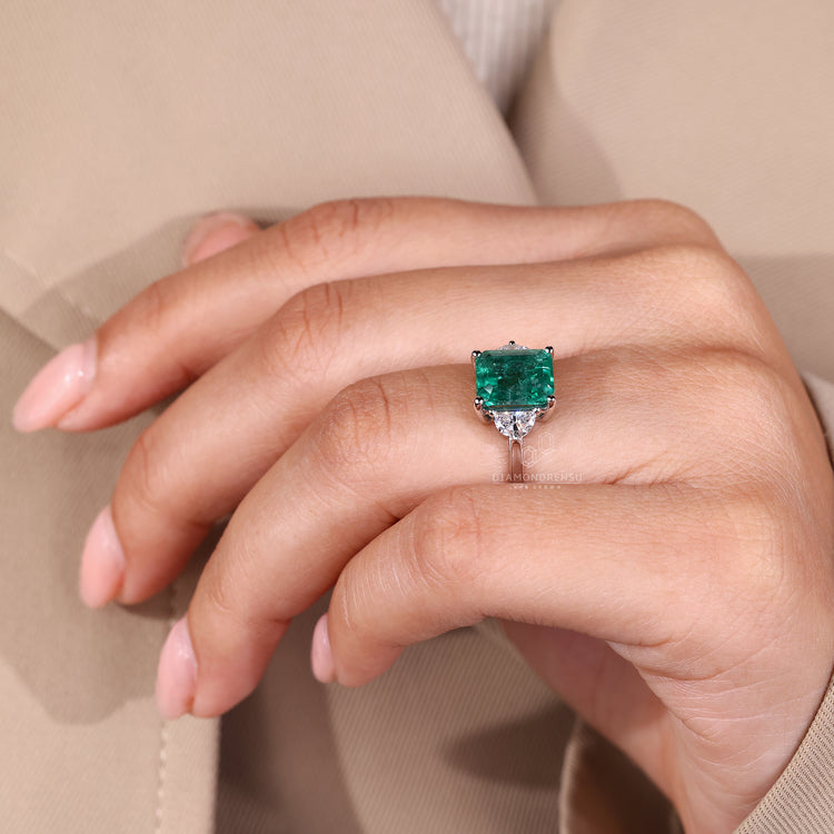 Lab Grown Diamond handmade ring with precision.
