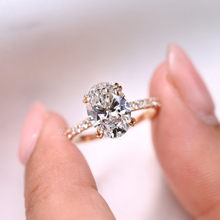 Custom diamond ring handcrafted with Lab Grown Diamond brilliance.
