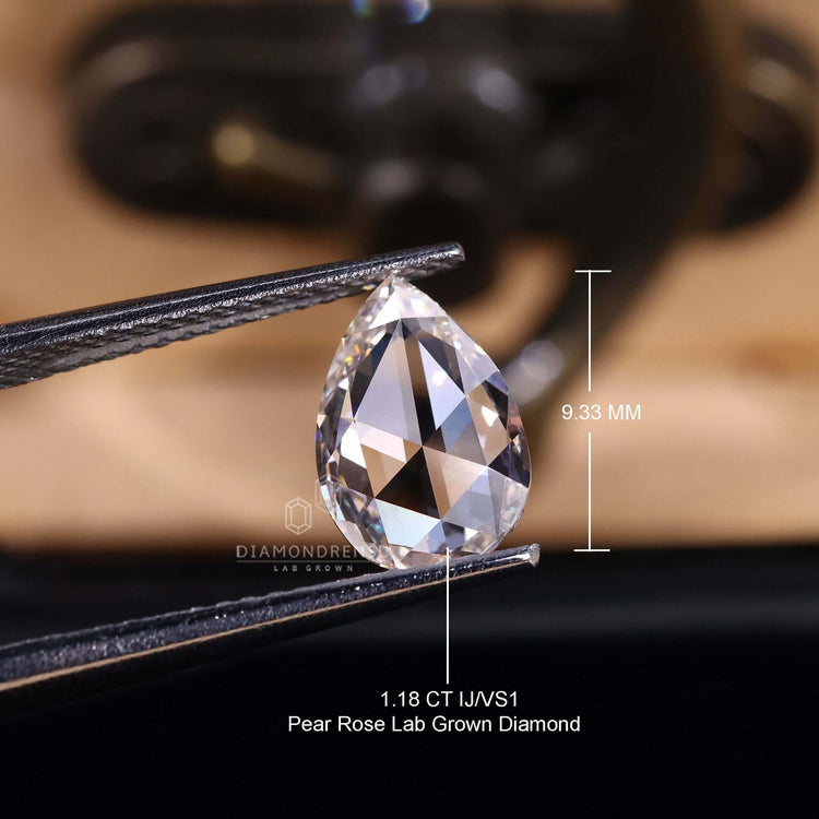 Loose lab grown diamond shaped in rose pear style.
